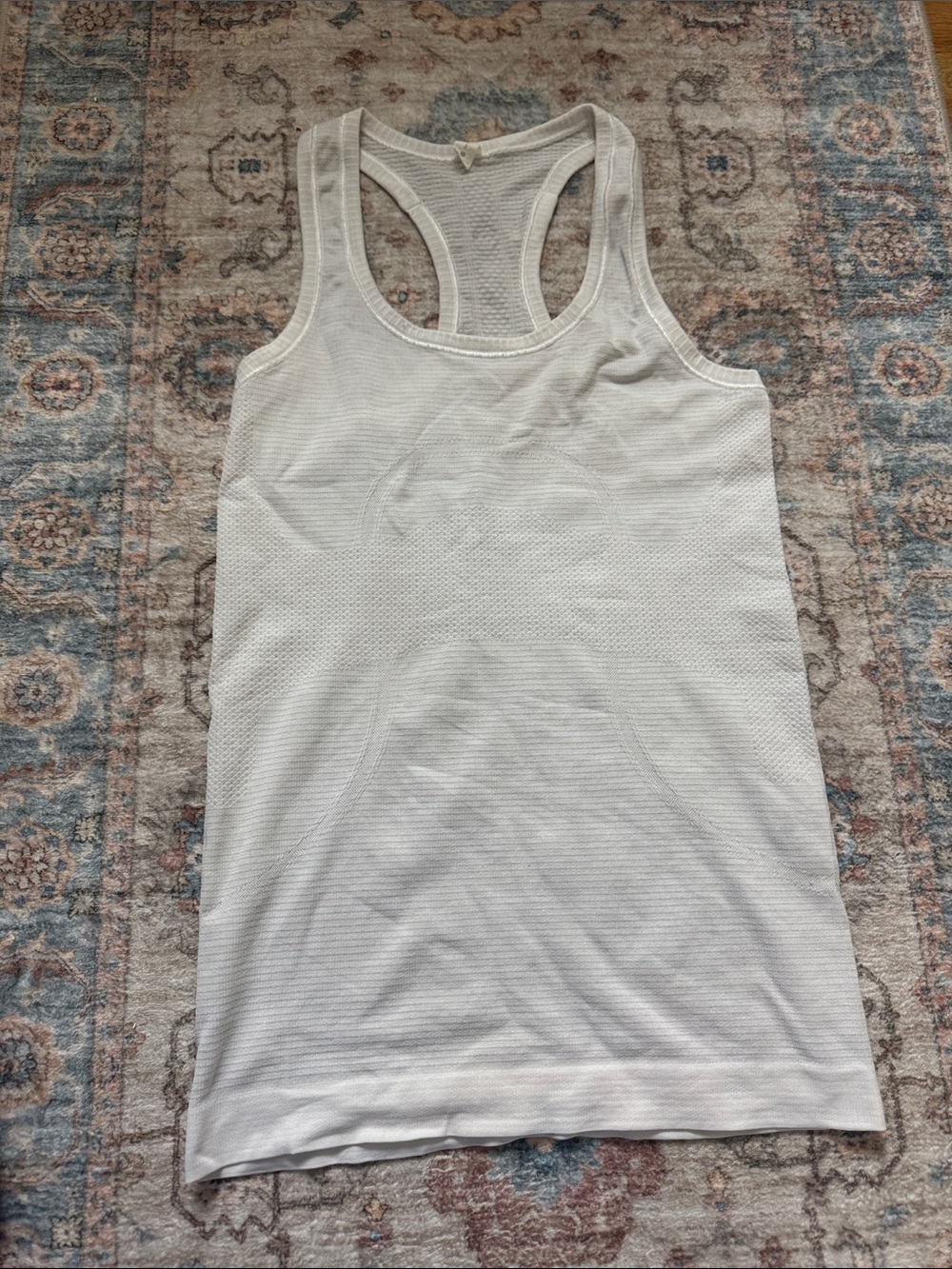 Lululemon tank top size 2